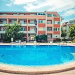 Sunny Apartment *